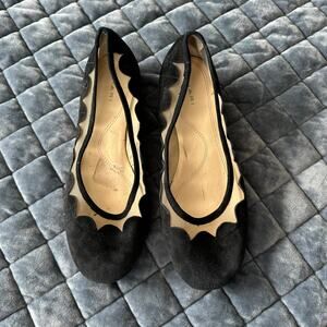 Ellie Tahari Daisy Flat size 9